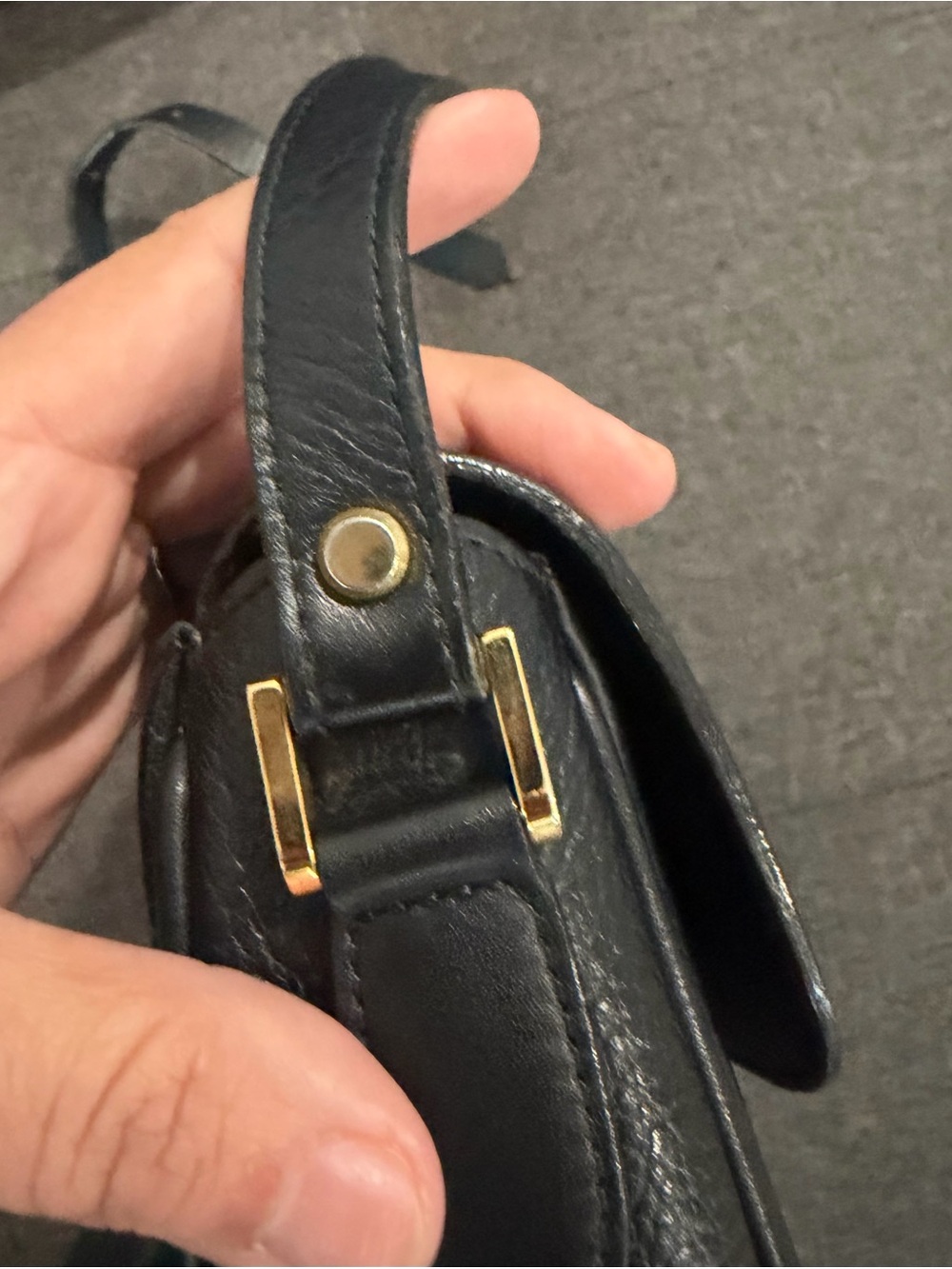 Vintage Burberry Black Leather Crossbody Bag - Picture 9 of 10